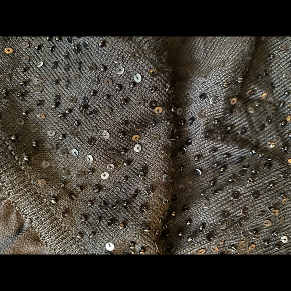 Gorgeous sequined cardigan. - Picture 4 of 5